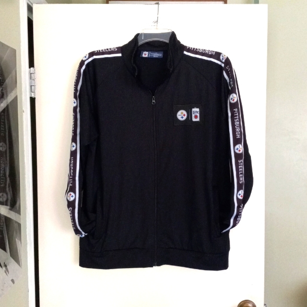 Steelers & Lite beer size L black full zip jacket with pockets